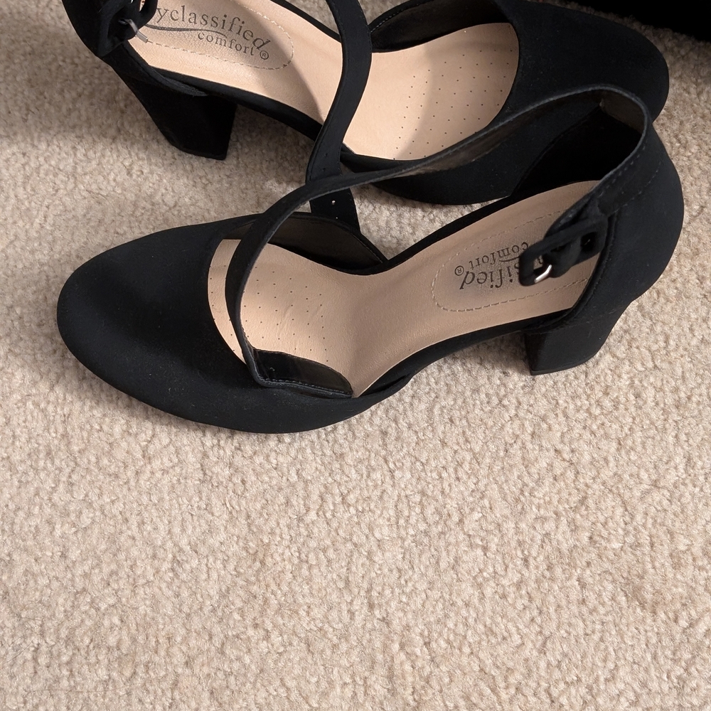 Cityclassified Black Chunky Heel Ankle Strap Pumps